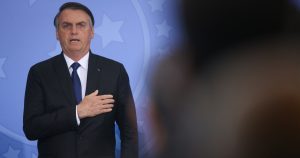 Economía de Brasil se contrae, contratiempo para Bolsonaro