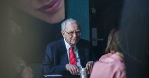 Subasta de almuerzo con Buffett comienza en EBay por US$ 25.000