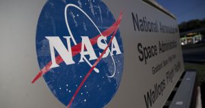 Baño, comida, aire... y el vuelo: qué cobra la NASA por una visita a la Estación Espacial
