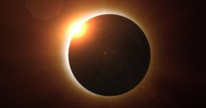 El sol negro: los eclipses según Mario Hamuy