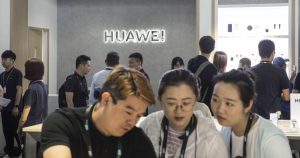 Inusual préstamo de Huawei por US$ 1.500 millones solo con bancos chinos