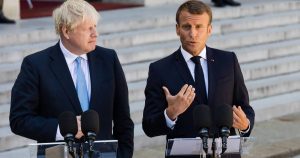 Macron enfría el optimismo de Johnson sobre un acuerdo para el Brexit