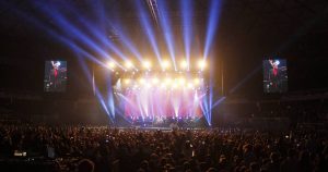 Los conciertos están más caros que nunca, pero los fanáticos siguen fieles