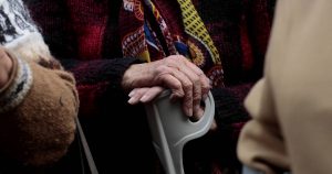 El debate por la propiedad de los fondos de pensiones que hizo caer a Santa Cruz