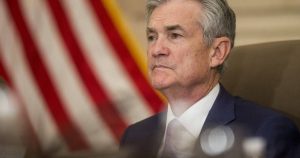 Powell elogia a su predecesor por forjar la independencia de la Fed