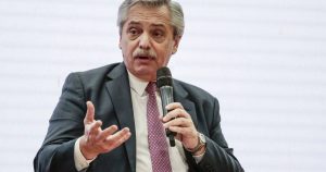 Alberto Fernández sugiere reperfilamiento de deuda “a la uruguaya”