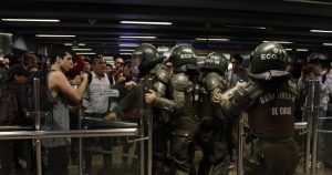 La irreversible y sistemática alza de precios en el Metro de Santiago