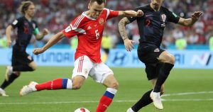 Rusia intenta ganar por penales y cae ante Croacia