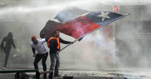 Los disturbios en Chile comienzan a afectar los activos latinoamericanos