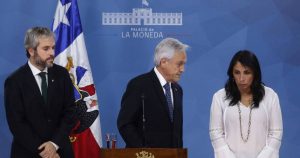 Piñera ofrece un triple acuerdo político tras desechar el estado de emergencia
