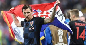Mandzukic mete a Croacia en la historia