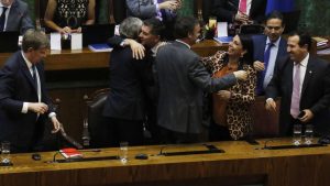 Las gestiones de La Moneda que sí le dieron un triunfo a Piñera en la Cámara