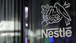 Nestlé tiene problemas para satisfacer la demanda por sus alimentos