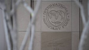 Bloomberg Intelligence advierte que las proyecciones del FMI pueden incluso corregirse a la baja