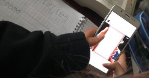 Celulares en las aulas: ¿integrarlos o prohibirlos?