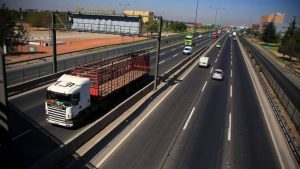 El MOP revisará las tarifas cobradas en años anteriores por las autopistas urbanas