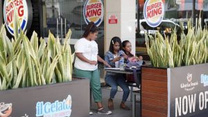 Burger King se adapta a la pandemia y prepara cambios para reabrir sus locales