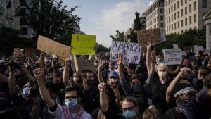 Los desafíos de reapertura para Florida en medio de las manifestaciones