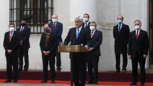 Otra reunión de Gabinete en momento de crisis, otra ''arenga'' de Piñera