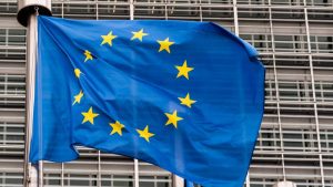 Cumbre de la UE continúa en busca de un acuerdo pospandemia