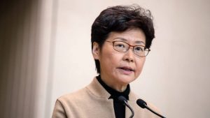Un paso más: EE. UU. sanciona a la líder administrativa de Hong Kong