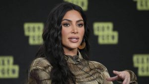Kim Kardashian se une a la campaña para congelar Instagram y Facebook