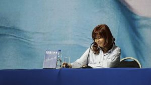 Cristina K reaparece en el debate argentino hablando de economía