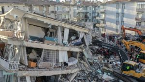 Un terremoto de magnitud 7,0 azota a Turquía