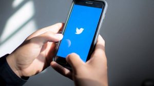 Twitter volverá a usar cuestionado sistema de verificación de cuentas