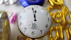 Horarios, toques de queda y permisos: las claves para festejar el Año Nuevo en pandemia