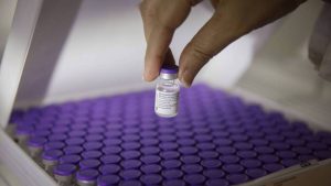 BioNTech: la vacuna ya existente debería ser efectiva contra la nueva mutación del coronavirus