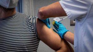 Una dosis alta de ayuda: vacuna de J&J mostró 66% de eficacia en una dosis