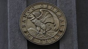 Adiós al clásico cóndor: el Banco Central estiliza su logo y da pasos para acercarse al público