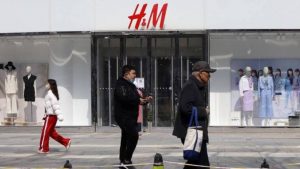 Población china contra H&M y Nike