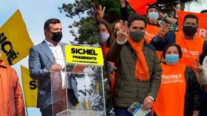 Sichel y Briones lanzan campañas con guiños a los independientes