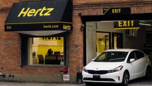 El regreso de Hertz tras alza en arriendos vehiculares