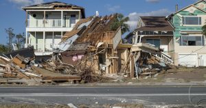 Pérdidas por el huracán Michael podrían llegar a casi lo mismo que el 27-F en Chile