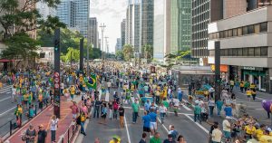 La pauta de John Müller: crisis de pensiones en Brasil y los problemas de la corrección política