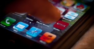 Netflix deslumbra al mercado por alza de suscriptores