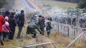 Crece la tensión: Polonia militariza la frontera bielorrusa