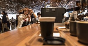 La guerra de las cafeterías