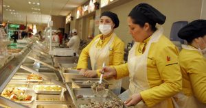 La caída de la participación laboral de las mujeres