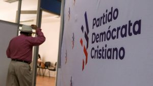 Tensión en la Democracia Cristiana por elecciones internas