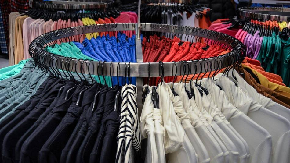 El negocio de la ropa usada crece 11 veces más rápido que el de la moda de  primera mano