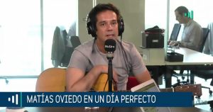 Matías Oviedo interpreta su single 