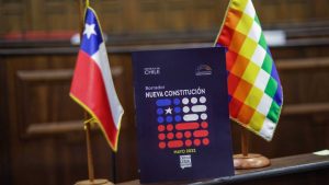 ¿Qué dice el preámbulo para la nueva Constitución aprobado por la Comisión?