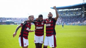El gran gesto de Arturo Vidal que generó el aplauso de los hinchas del Flamengo