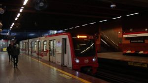 Fiestas Patrias: ¿A qué hora abre y cierra el Metro de Santiago el fin de semana largo?