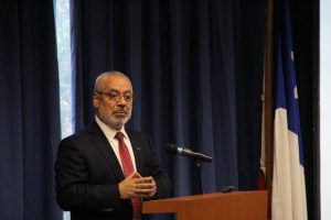 Jaime Veas asume como nuevo director de la Dirección de Educación Pública