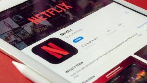 Prohibición de cuentas compartidas en Netflix: cómo transferir mi perfil